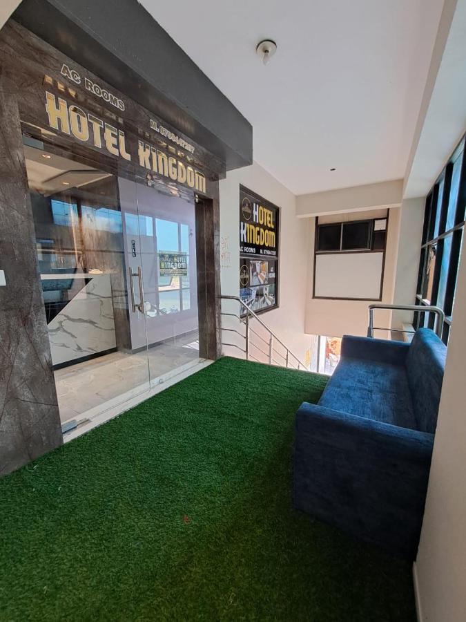 Hotel Kingdom Gandhinagar Luaran gambar